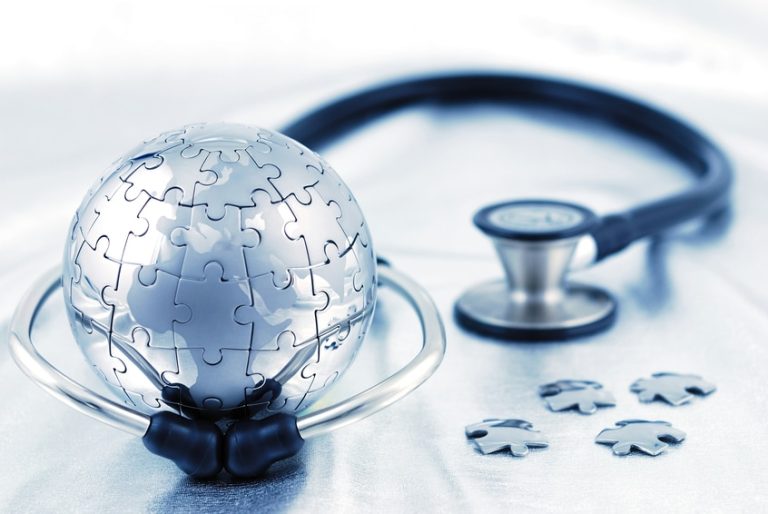 Comparing Top International Health Insurance Providers for Expats
